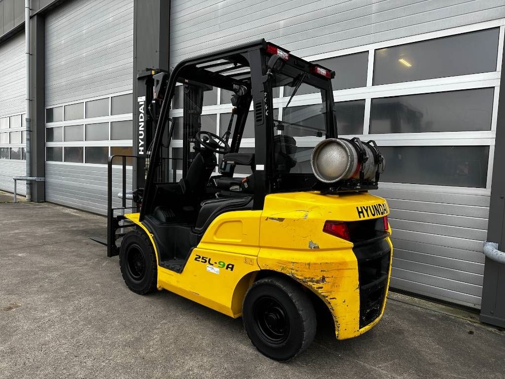 Hyundai 25L-9A 2,5ton 2500KG LPG Heftruck vorkheftruck for