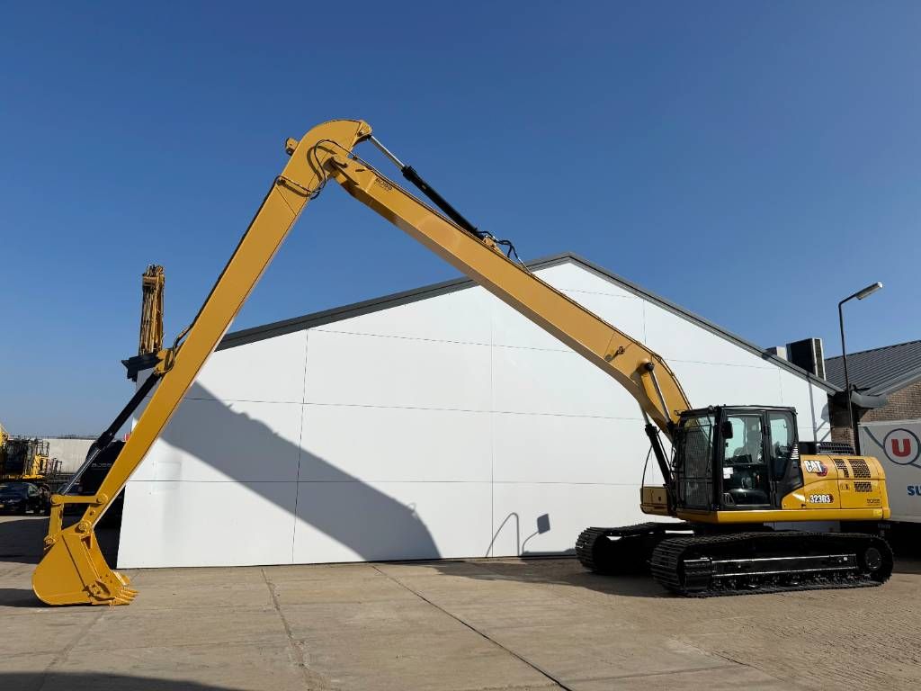 CAT 323D3 - 16 Meter Long Reach / New / Unused