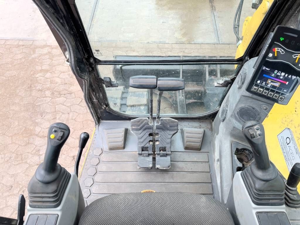 CAT 308CR 07A - Joystick Ride / Tilting Bucket