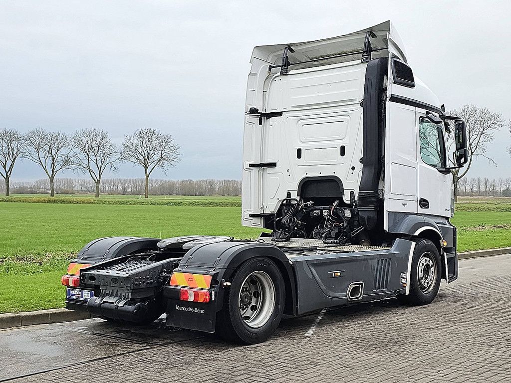 MERCEDES-BENZ ACTROS 1840 str.sp. 230 skirts