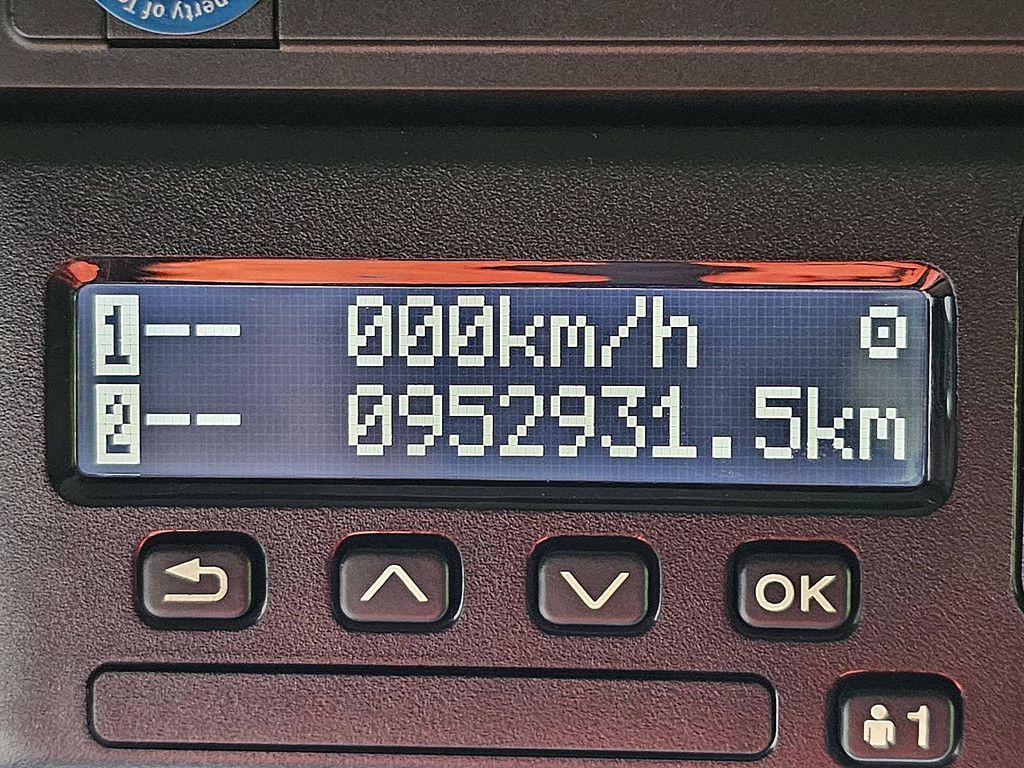 MERCEDES-BENZ ACTROS 1840 str.sp. 230 skirts