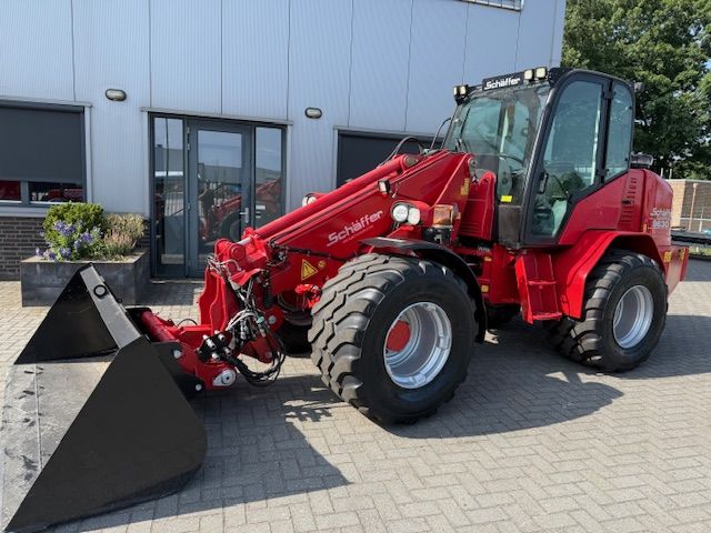 Schaffer 9630T Bj14 Hefh 5.8m Hefv 4T Telescoop Shovel Verreiker