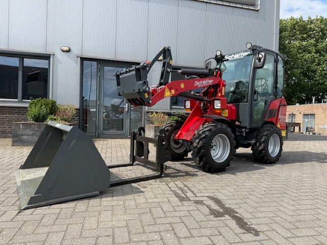 Schaffer 2034S Cabine 650u Minishovel Kniklader NWST