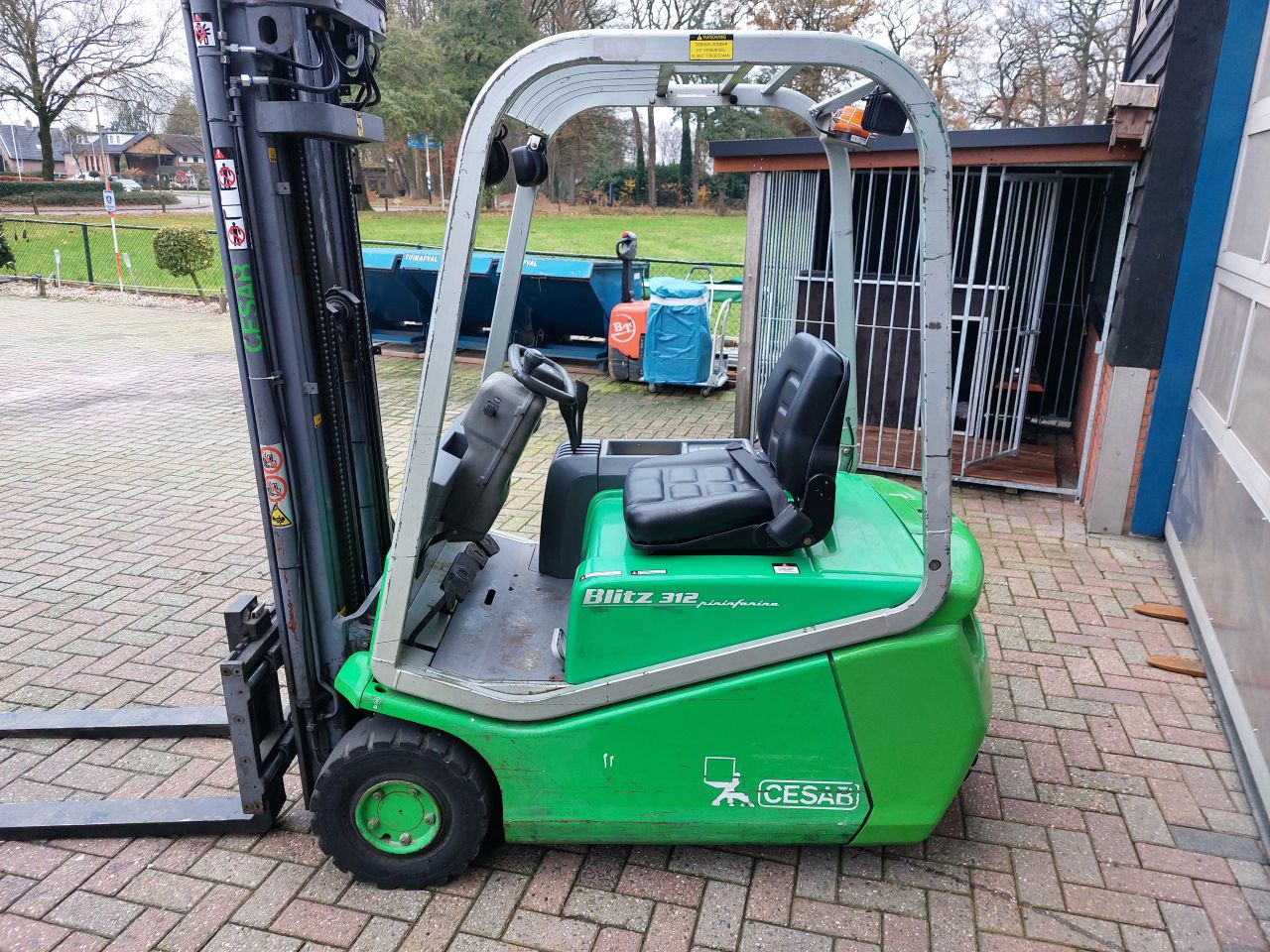 Cesab blitz 312 triplex sideshift