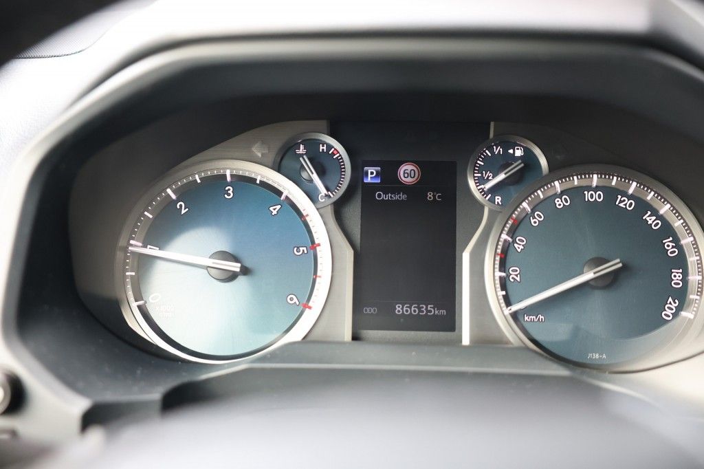 Toyota Landcruiser 150 2.8 D-4D 5DRS LOUNGE A/T VAN