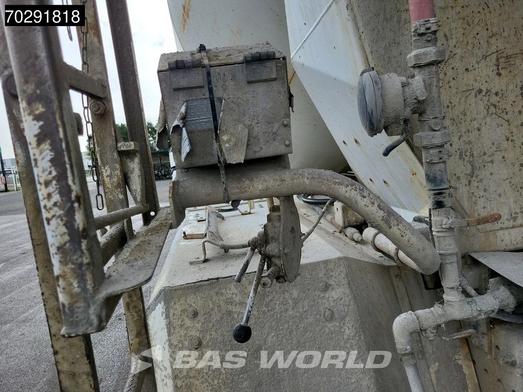 Mercedes Actros 3241 8X4 9m3 Stetter Steelsuspension 3-Pedals Retarder Euro 4