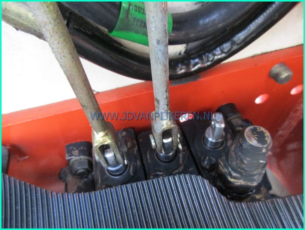 Nissan FJ01A18U 1.8t diesel triplex4.7m+3x hydrauliek+210cm hoog