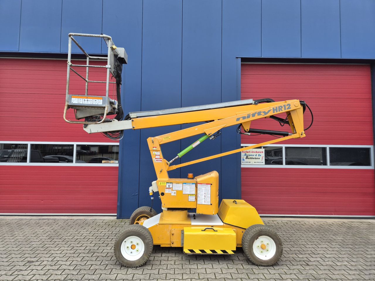 NIFTYLIFT HR12 HYBRIDE KNIKARM HOOGWERKER BOUWJAAR 2015