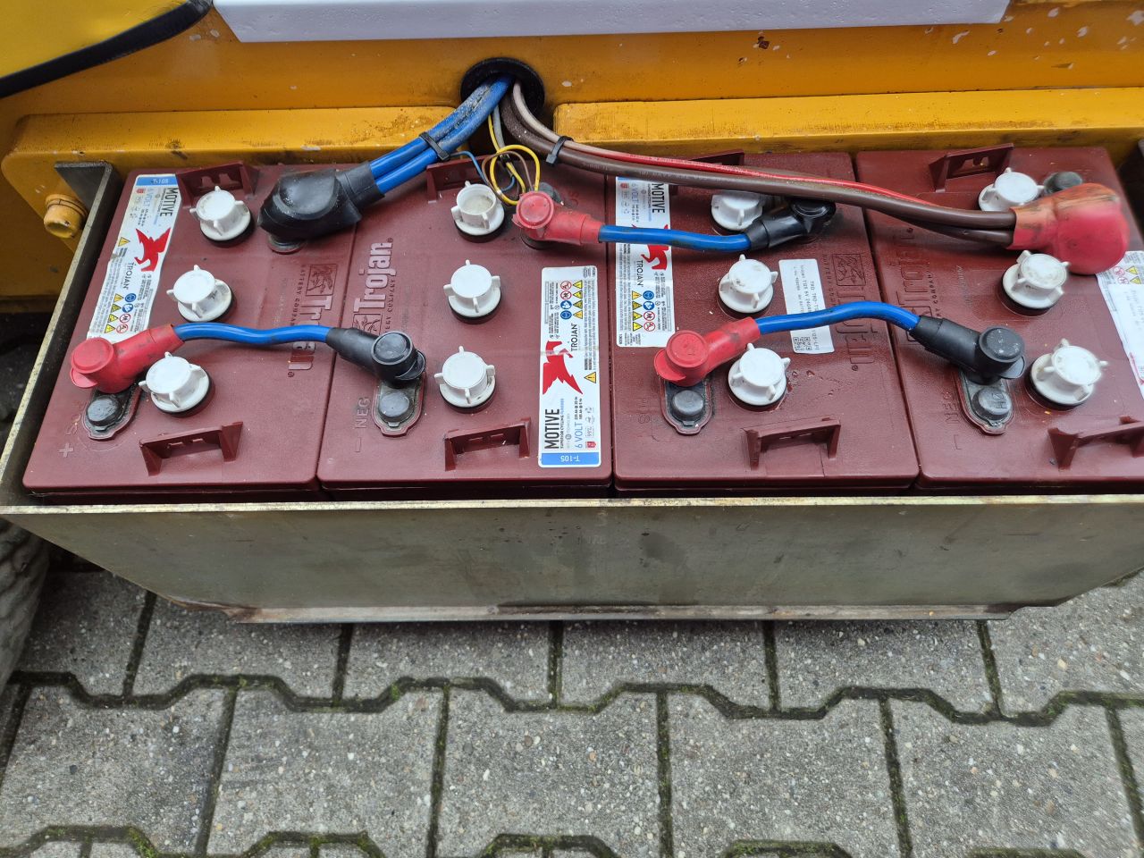 NIFTYLIFT HR12 HYBRIDE KNIKARM HOOGWERKER BOUWJAAR 2015