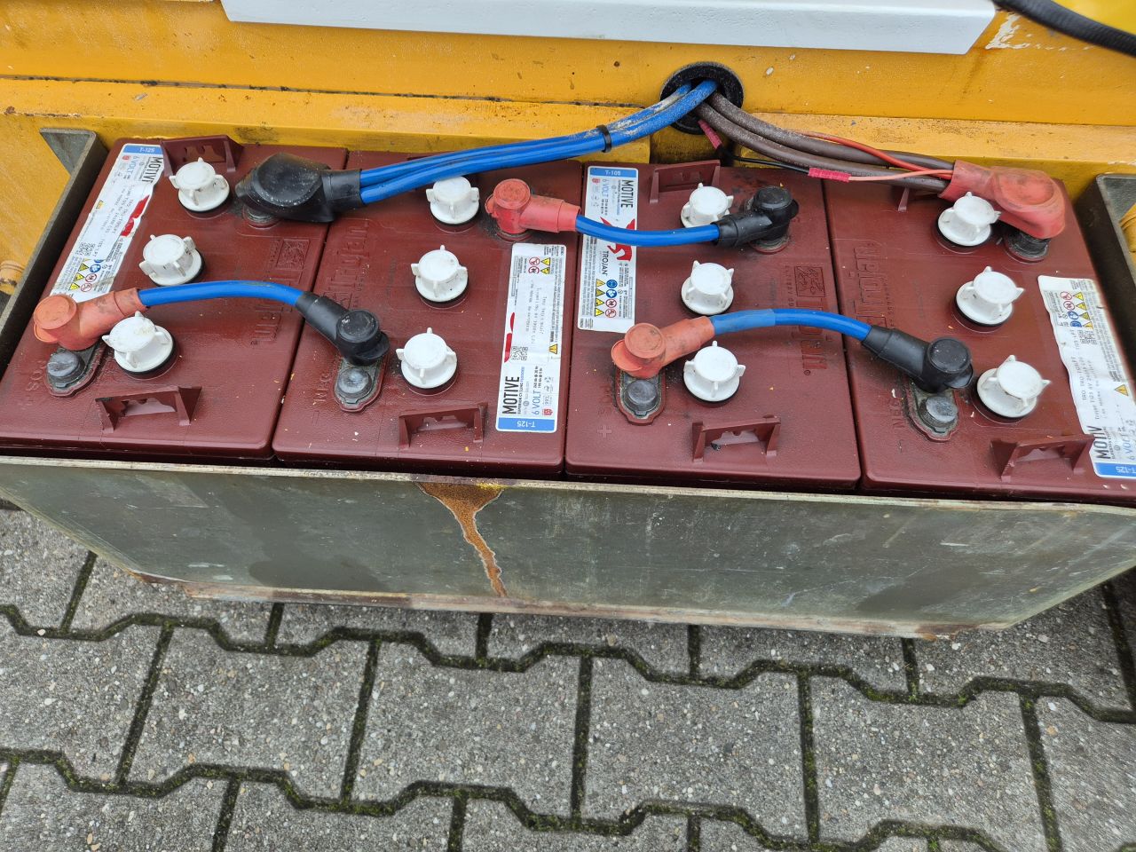 NIFTYLIFT HR12 HYBRIDE KNIKARM HOOGWERKER BOUWJAAR 2015