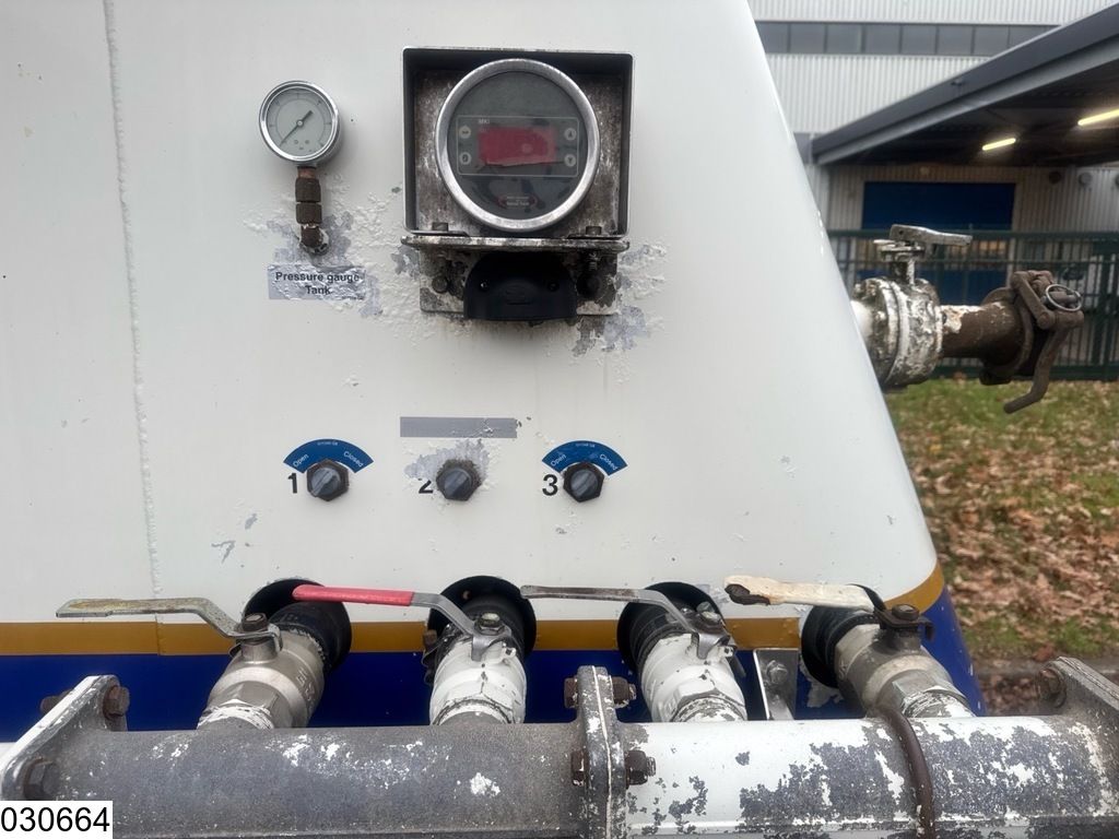 Feldbinder Silo 40.000 Liter, 3 Comp