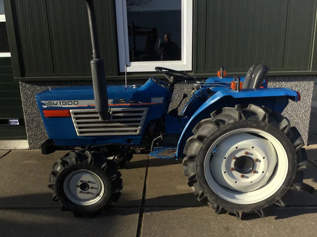 Iseki Iseki TU1900 mini tractor met hydrauliek aansluiting
