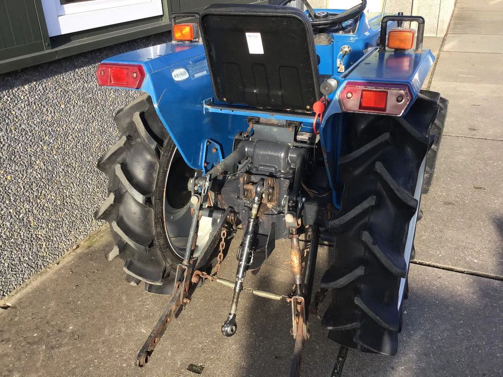 Iseki Iseki TU1900 mini tractor met hydrauliek aansluiting
