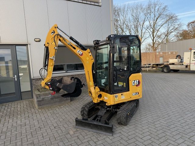 Caterpillar 3018 Next Gen Bj2022 1455u 2T minigraver minikraan