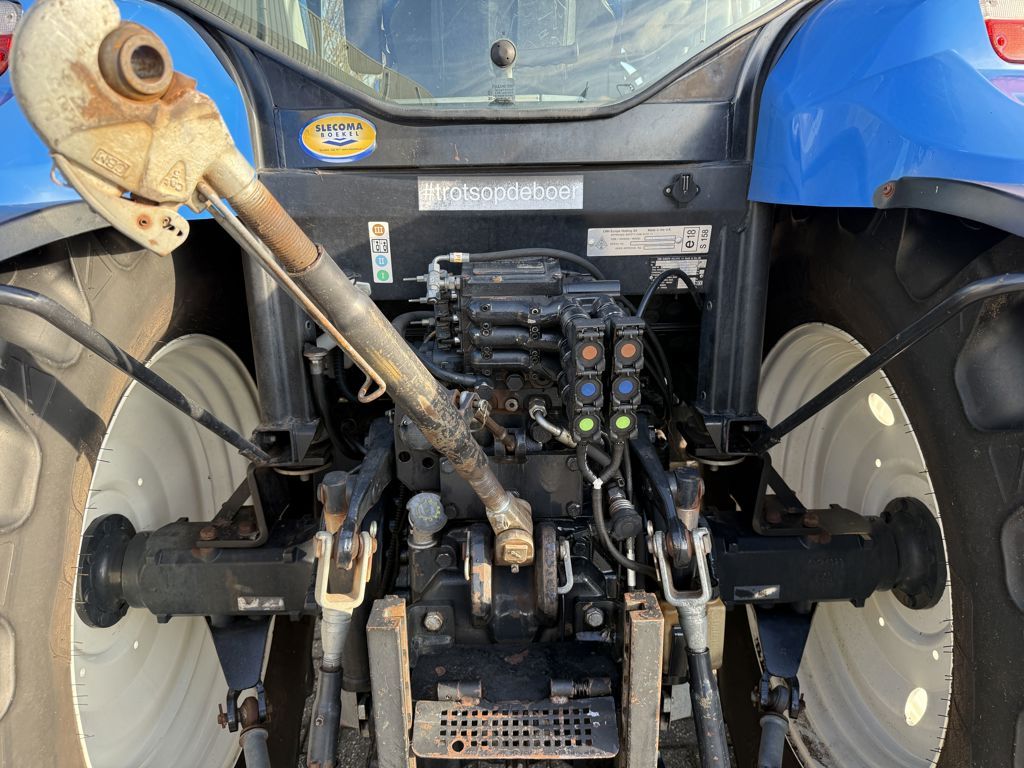 New Holland T6010 Plus + 750TL Voorlader