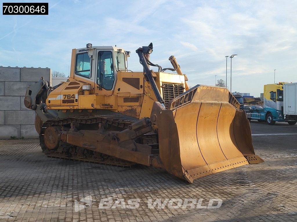 Liebherr PR764 53 Ton (NOT D9 T)