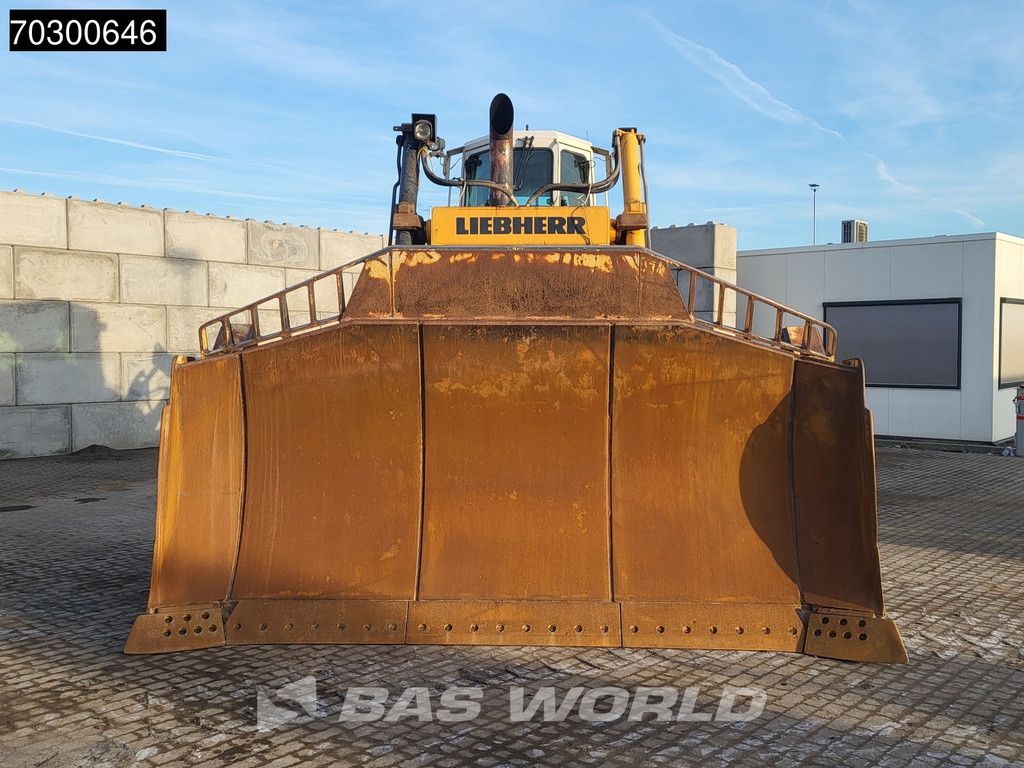 Liebherr PR764 53 Ton (NOT D9 T)