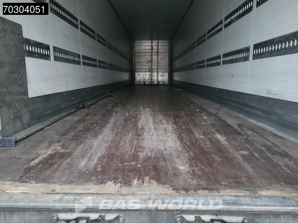 Schmitz SCB*S3B Lifting Axle