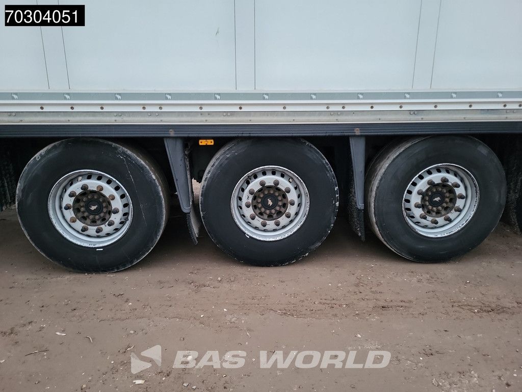 Schmitz SCB*S3B Lifting Axle