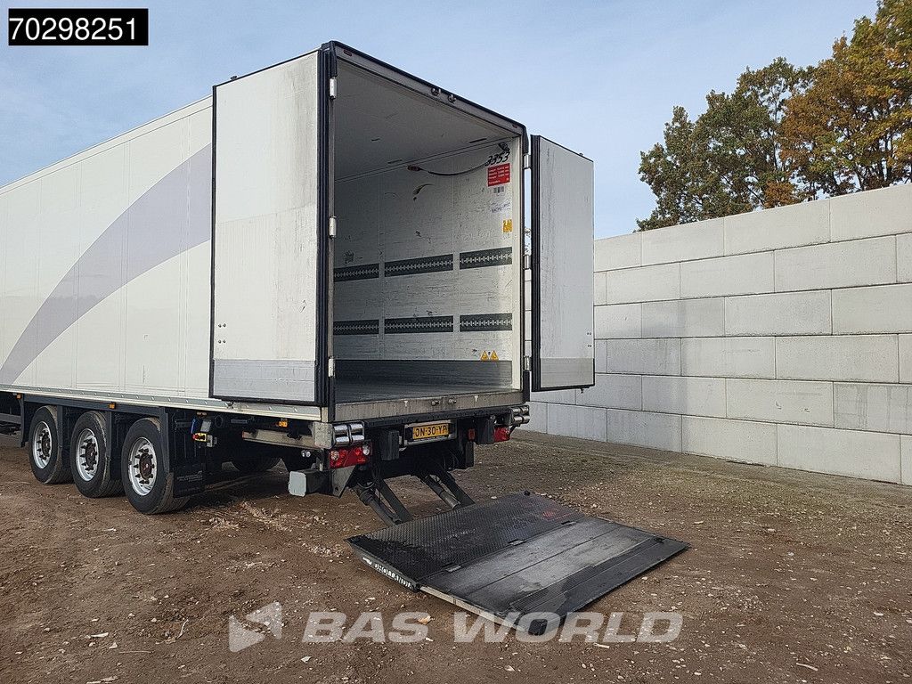 Schmitz Carrier Vector 1550 3 Achsen APK 10/26 Laadklep 2x Liftas Bloemenbreed