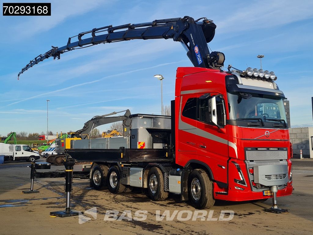 Volvo FH16 FH16 650 8X2 Tractorhead HMF 7020K-RCS Crane + Fly-Jib Lift+Steering Axle Navi ACC