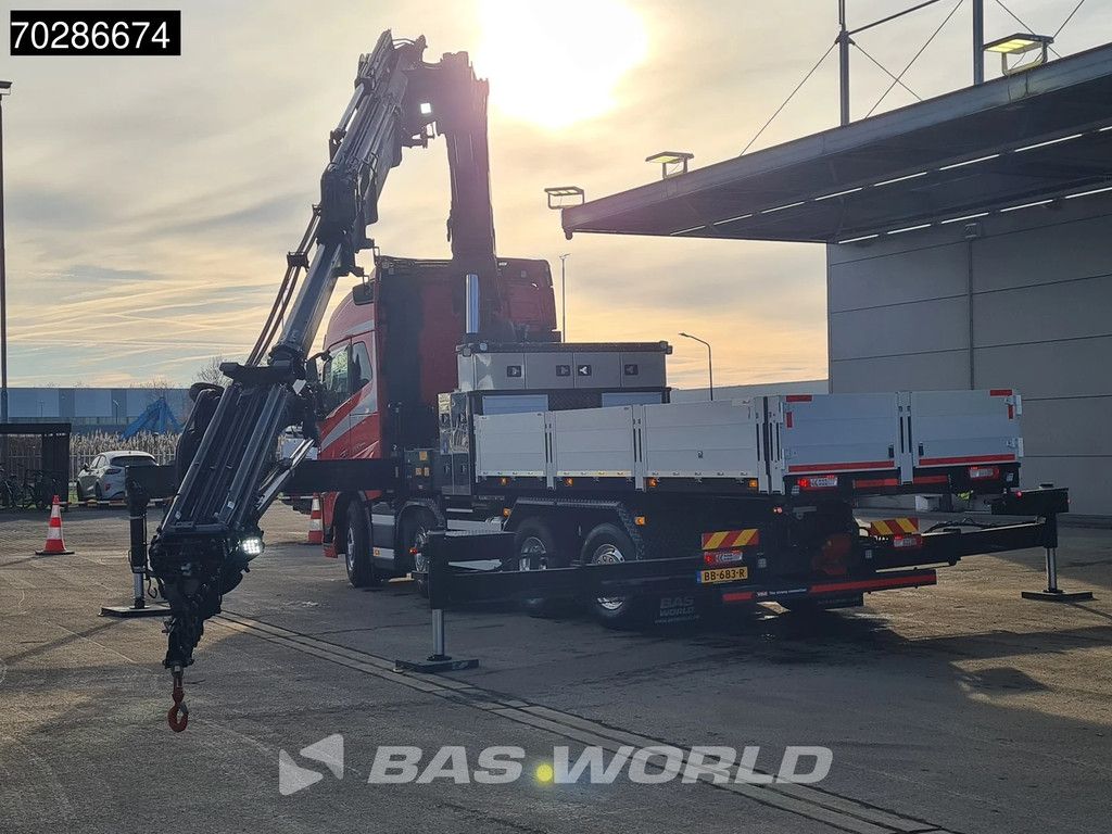 Volvo FH16 FH16 650 8X2 NL-Truck HMF 7020K-RCS Crane + Jib Lift+Steering-Axle Navi LED