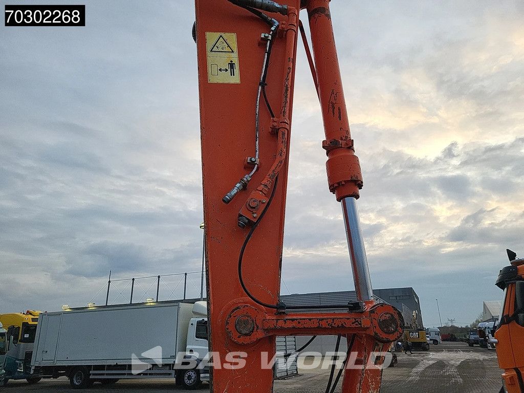 Hitachi ZX210 LC -5B