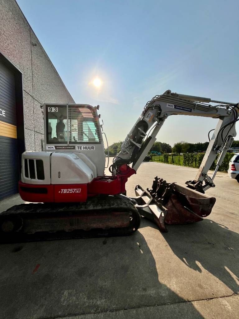 Takeuchi TB 257 FR