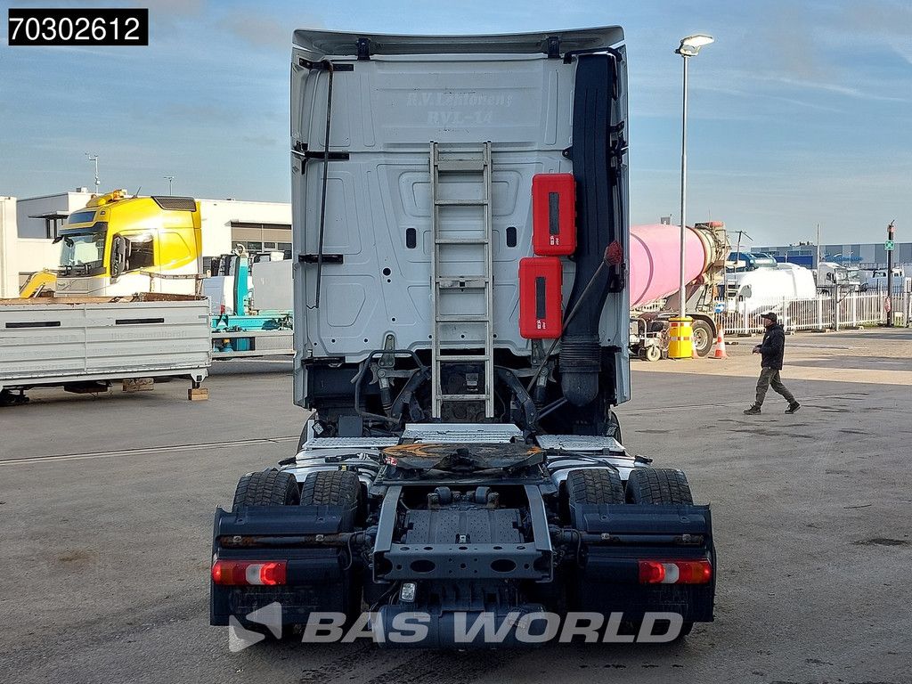 Mercedes Actros 1848 4X2 Mega GigaSpace 2x Tanks