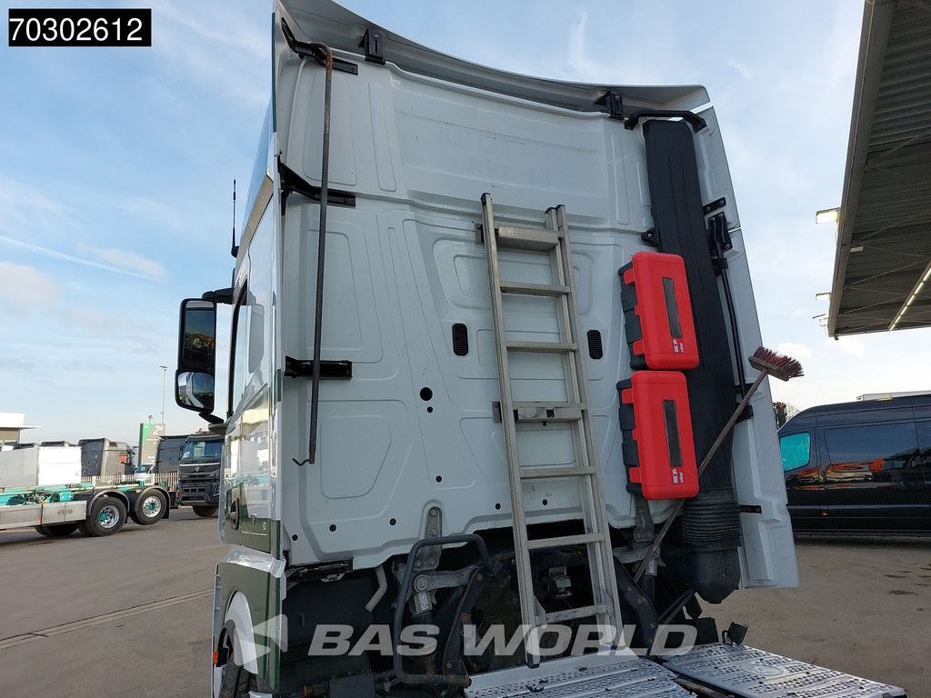 Mercedes Actros 1848 4X2 Mega GigaSpace 2x Tanks
