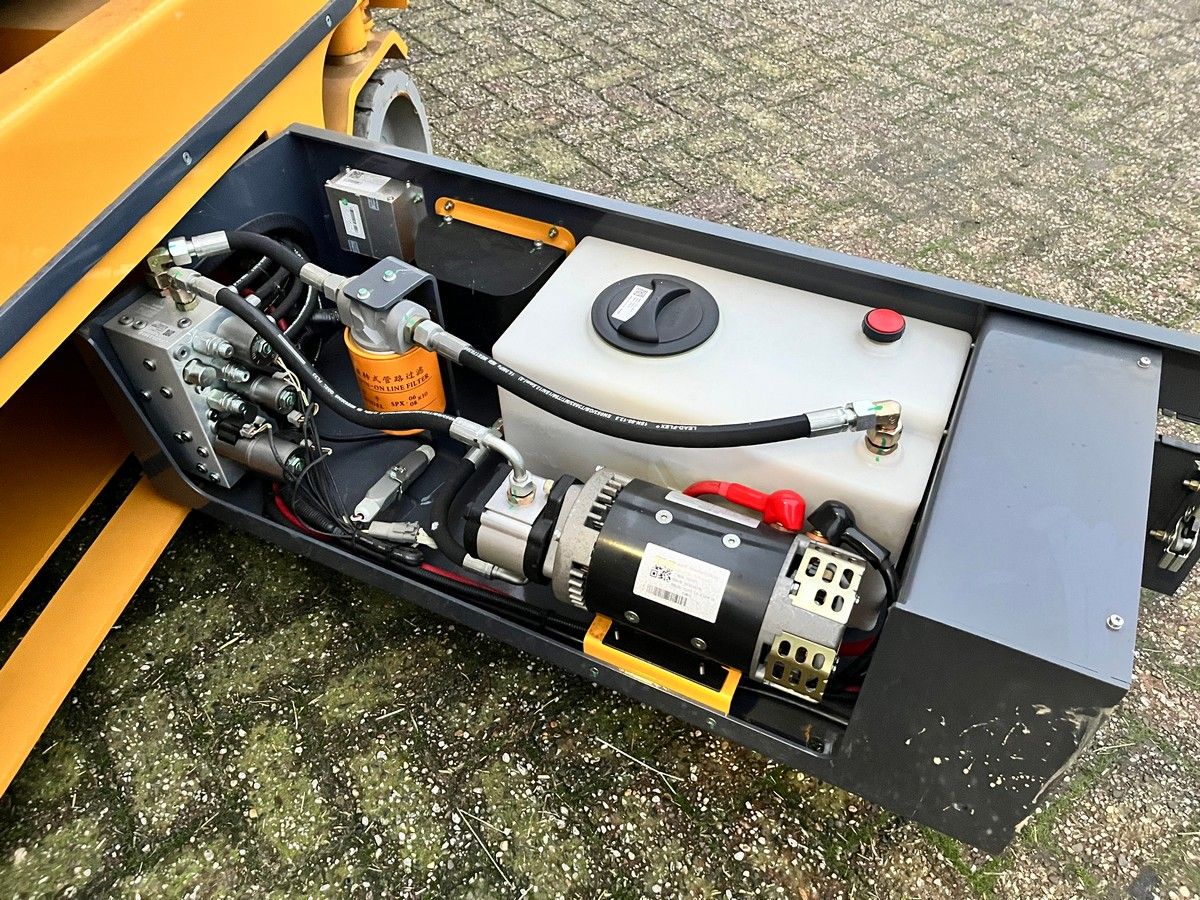 XCMG XG 1412HD Schaarhoogwerker