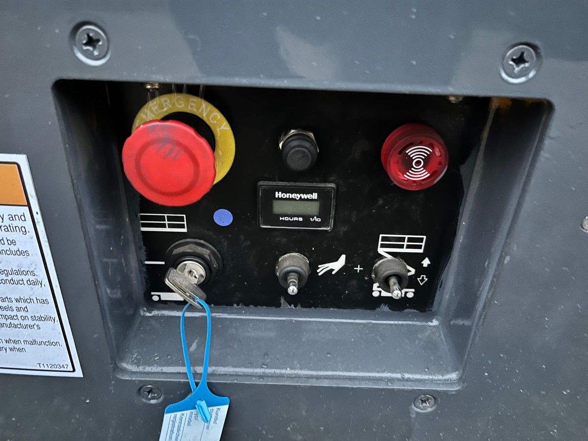 XCMG XG 1412HD Schaarhoogwerker