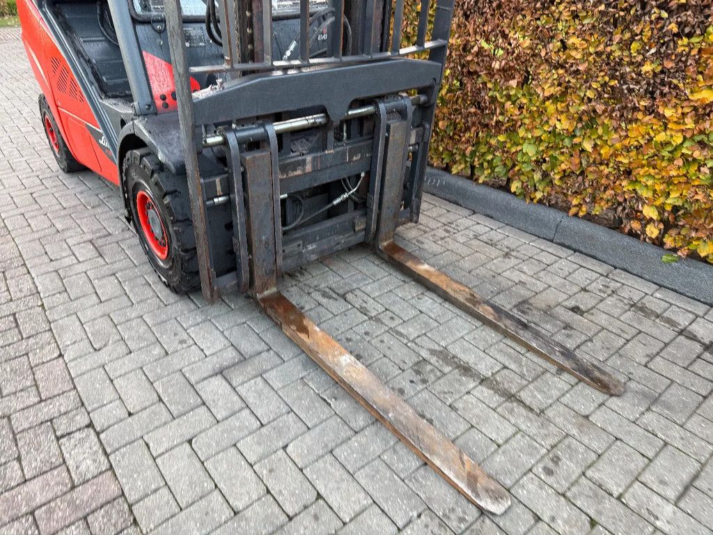 Linde diesel heftruck h30d-02