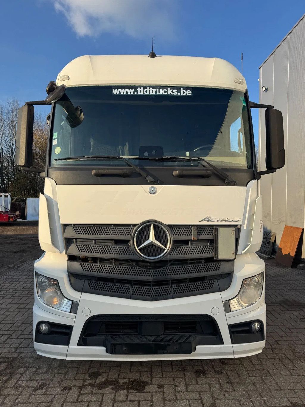 Mercedes-Benz Actros 1843 **BLUETEC 6-LOW MILEAGE-FRENCH TRUCK**