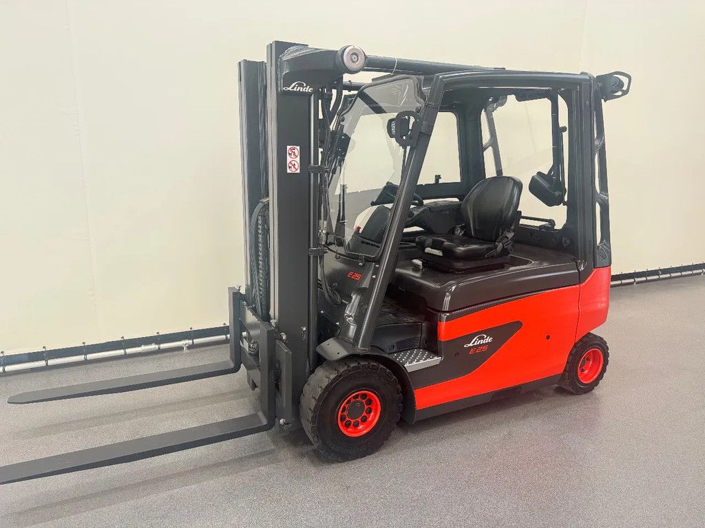 Linde E 25 L-01 inclusief nieuwe accu