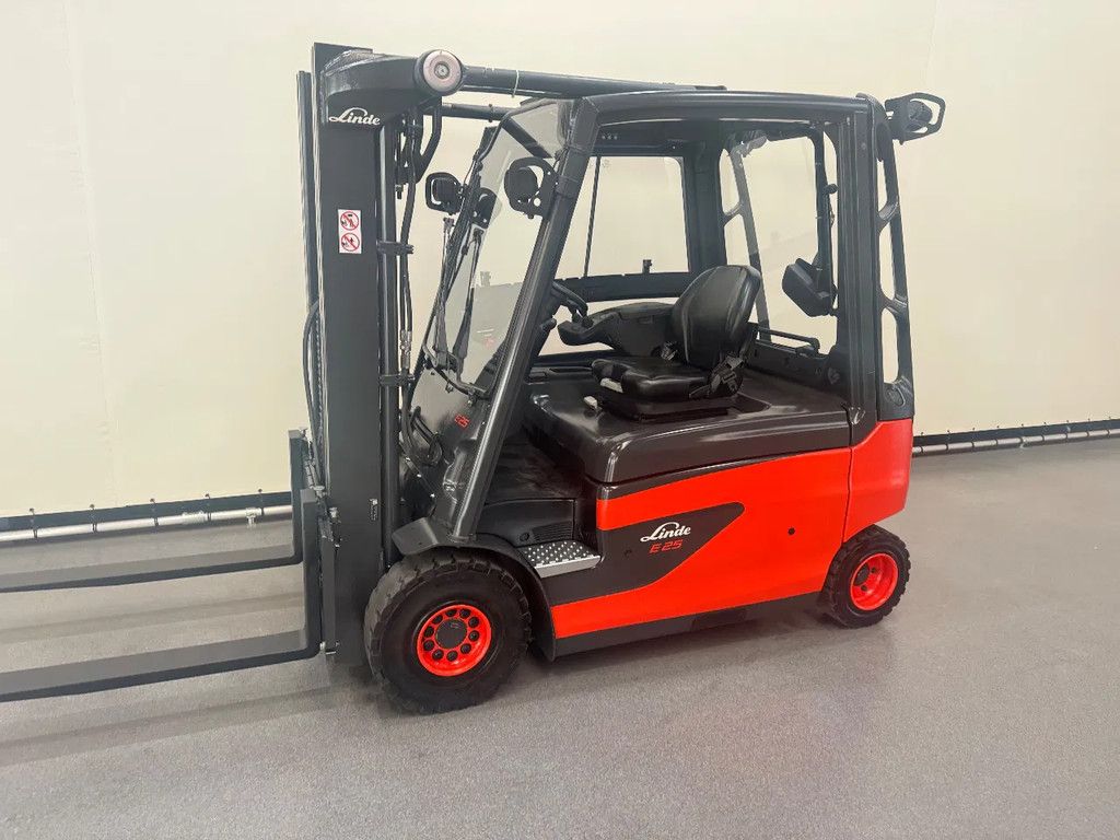 Linde E 25 L-01 inclusief nieuwe accu