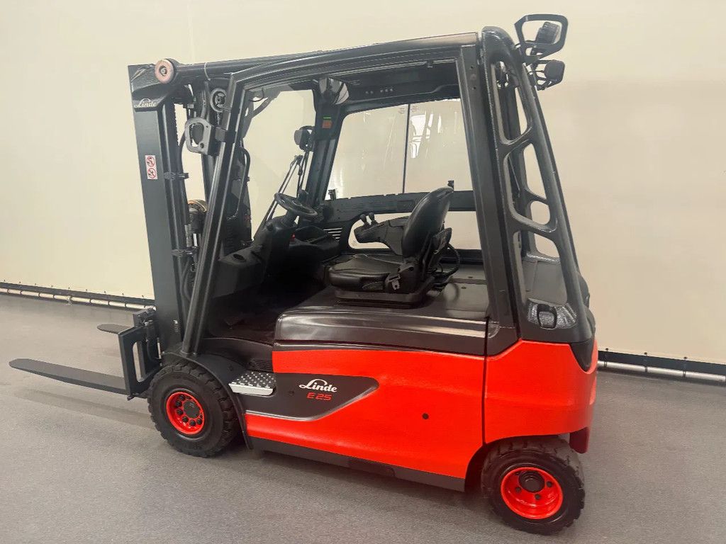 Linde E 25 L-01 inclusief nieuwe accu
