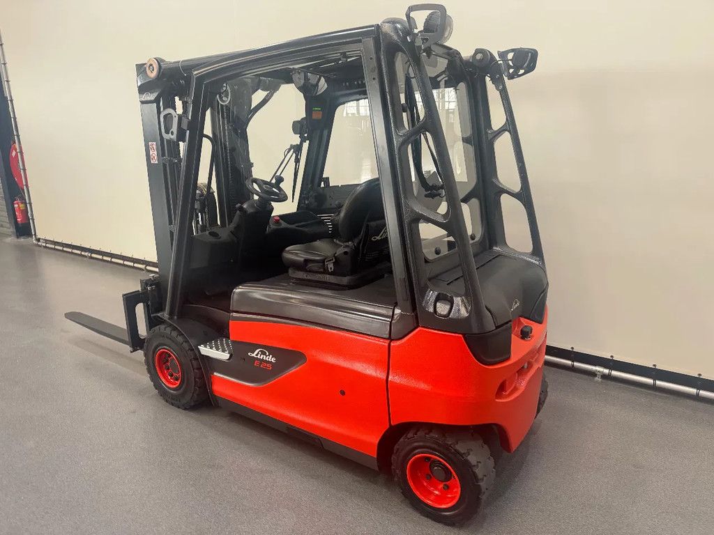 Linde E 25 L-01 inclusief nieuwe accu