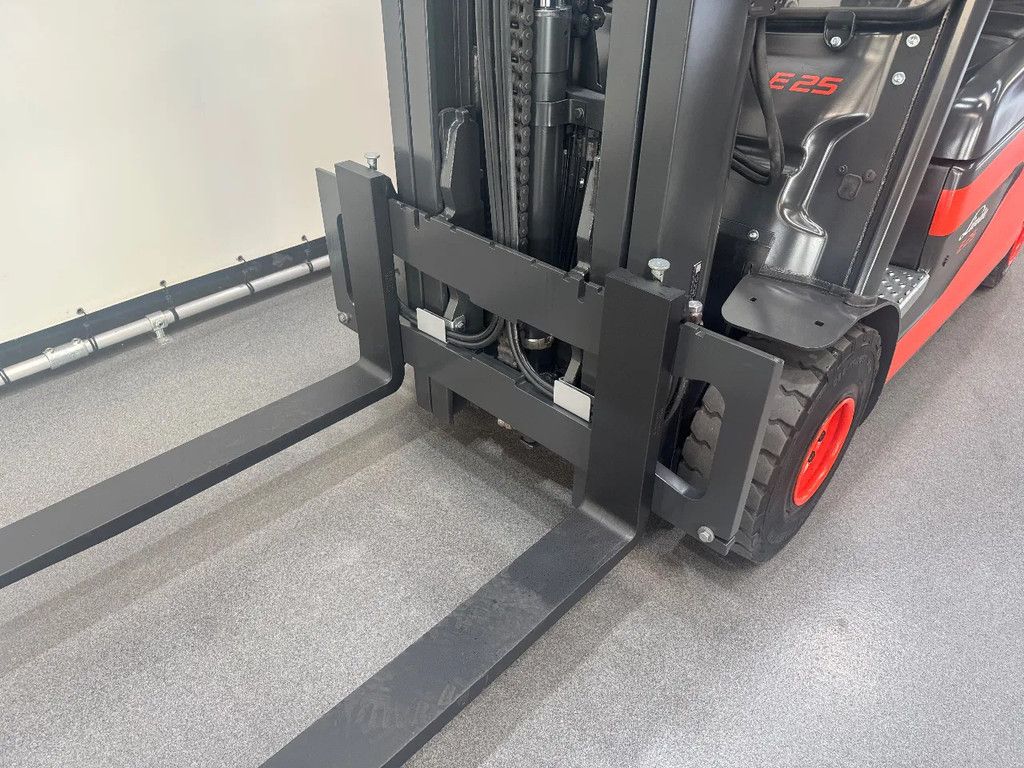 Linde E 25 L-01 inclusief nieuwe accu