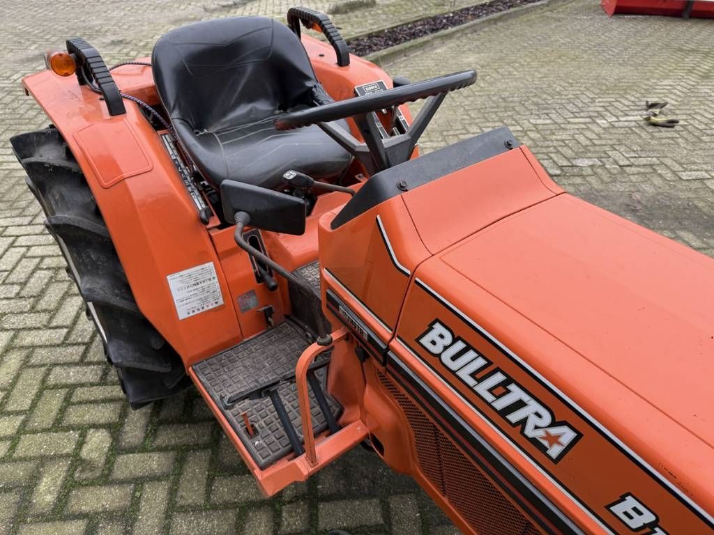 Kubota Bultra B1 - 17