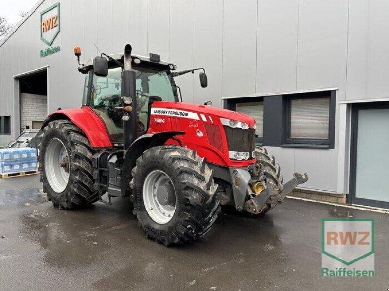 Massey Ferguson Baureihe 7624