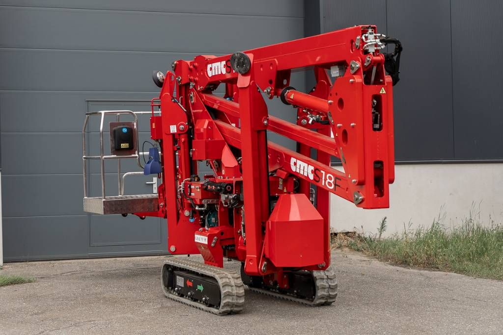 CMC S 18 F