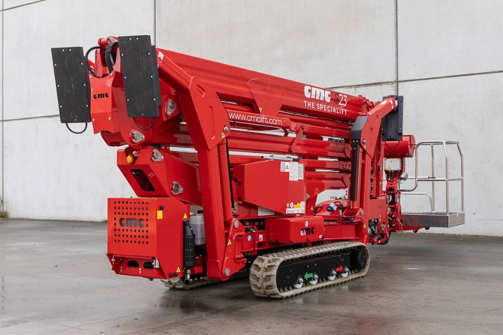 CMC S 23