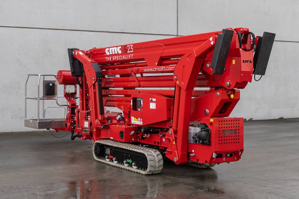 CMC S 23