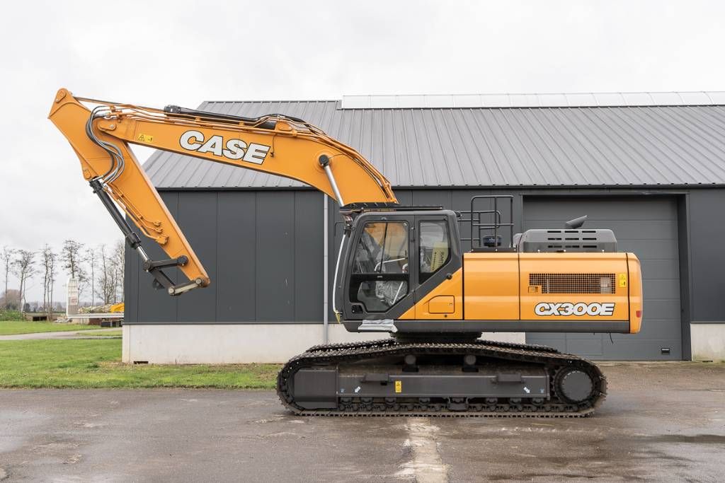 CASE CX 300 E