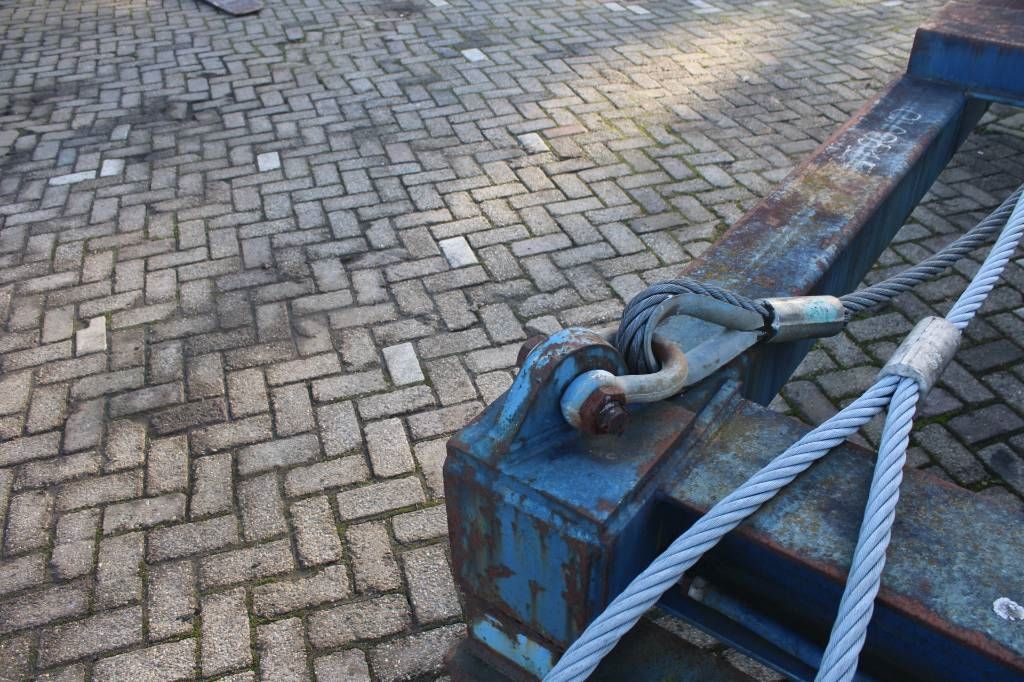 NV Hoistpartner 20 ft container spreader Cap. 35 T