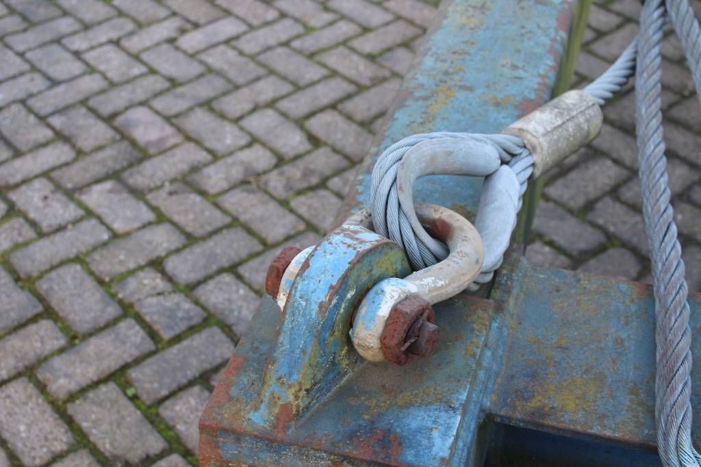 NV Hoistpartner 20 ft container spreader Cap. 35 T