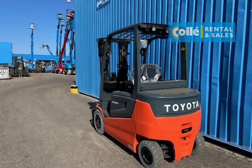 Toyota Traigo 80 9FBM25T | 2024