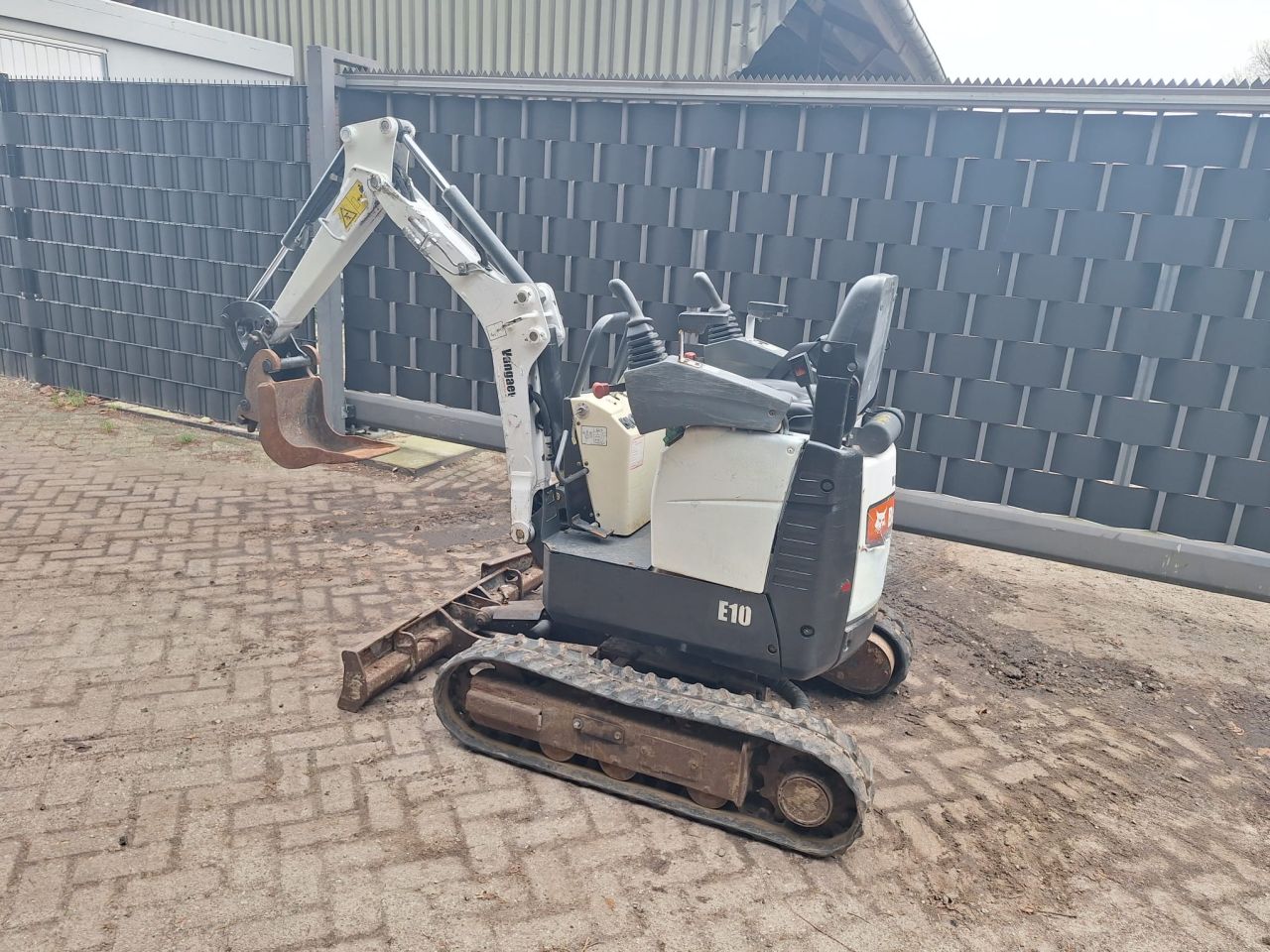 Bobcat E10 mini graafmachine hitachi yanmar kubota