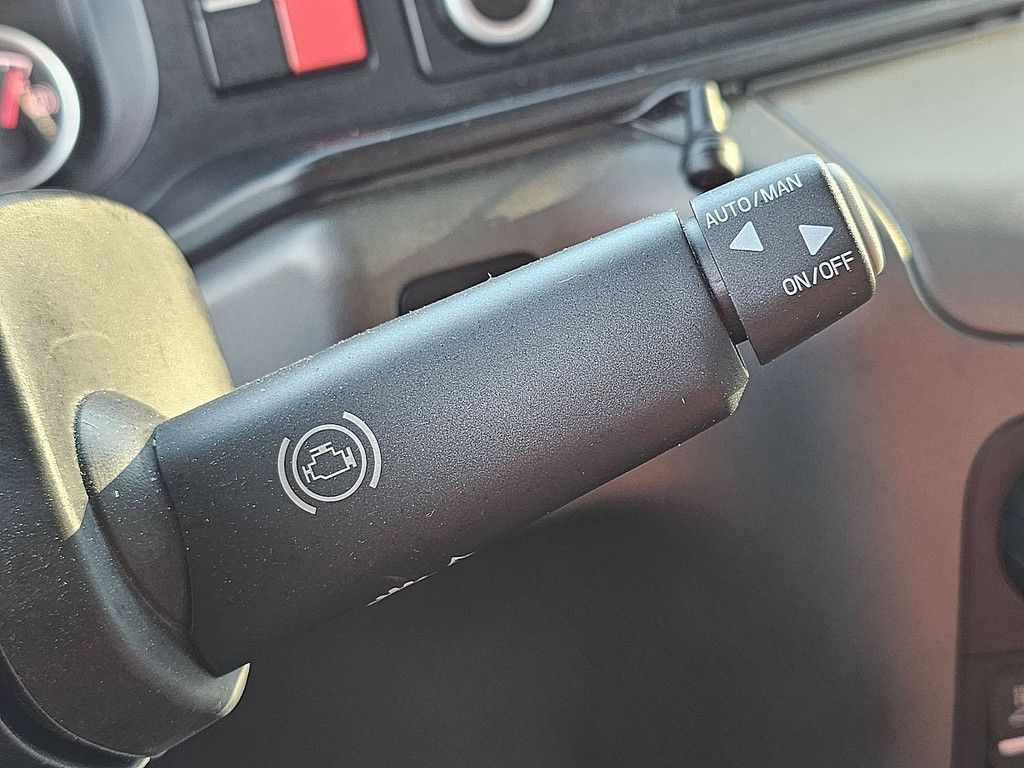 M.A.N. 12.220 TGL slaapcabine